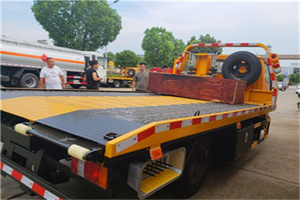 邹平附近拖车电话号码服务